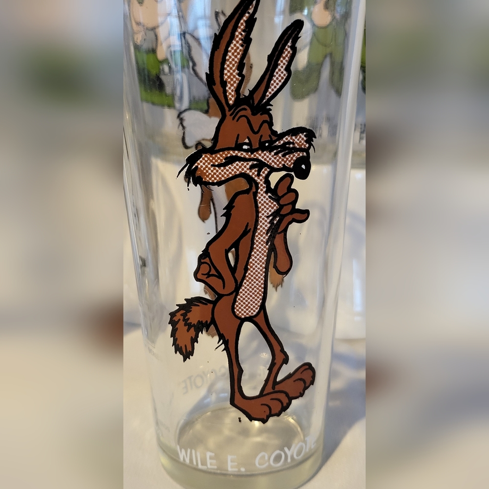 Vintage Pepsi Looney Tunes Collector Glasses Set of 8 Sylvester Road Runner Elme - Picture 3 of 11